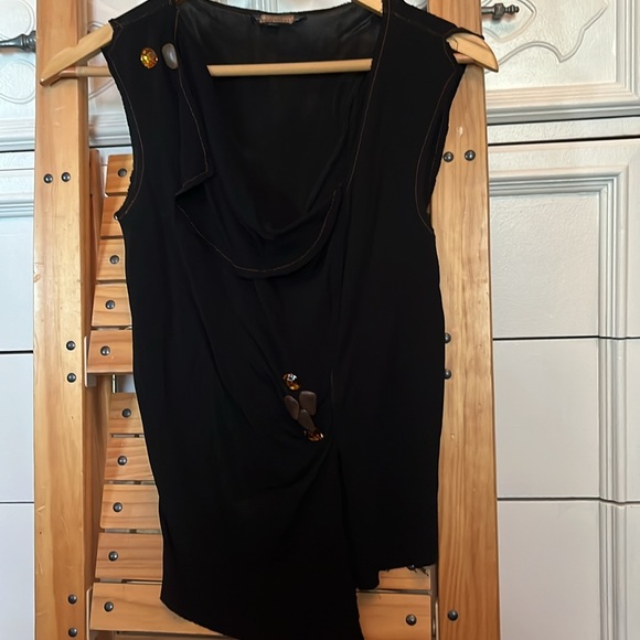 Rozae Nichols black crepe top with stone accent - Picture 10 of 11